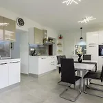 House Niko Apartamento *