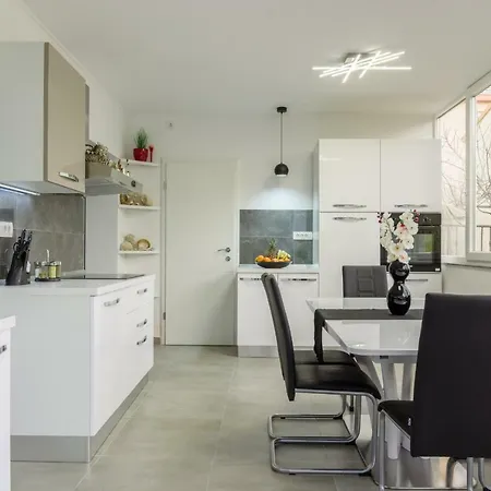 House Niko Kaštela