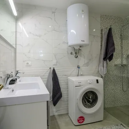 Apartment House Niko Kastela